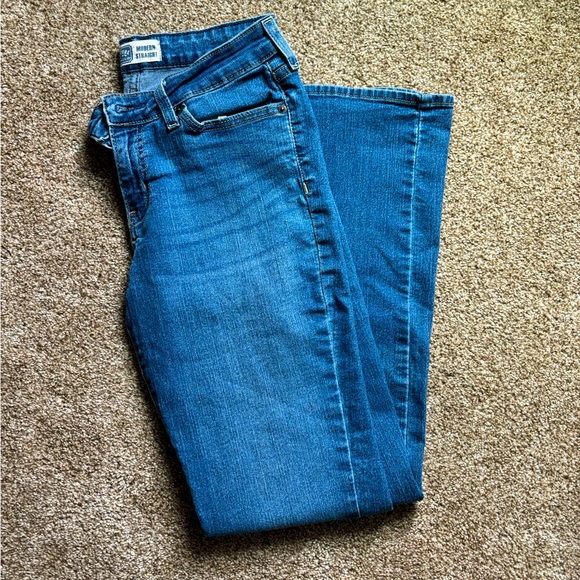 Levi Jeans - Picture 1 of 5